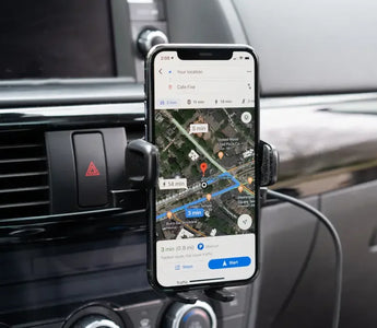 Is It Bad to Keep Your Phone Charging While Using GPS iIn The Car?